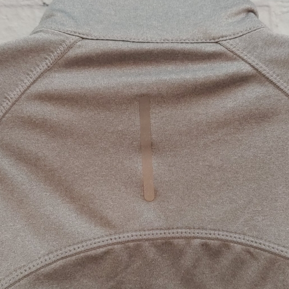 Reebok Quarter Zip Track Top Size Medium - Picture 5 of 12